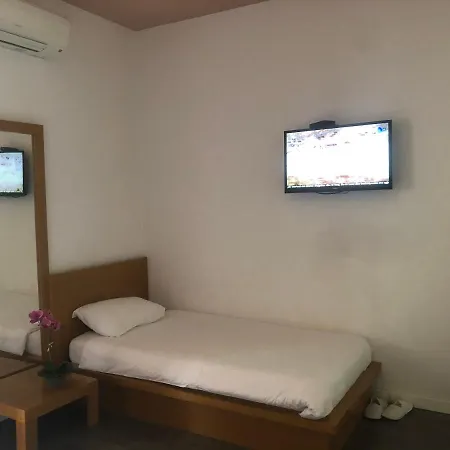 Green House Hotel *